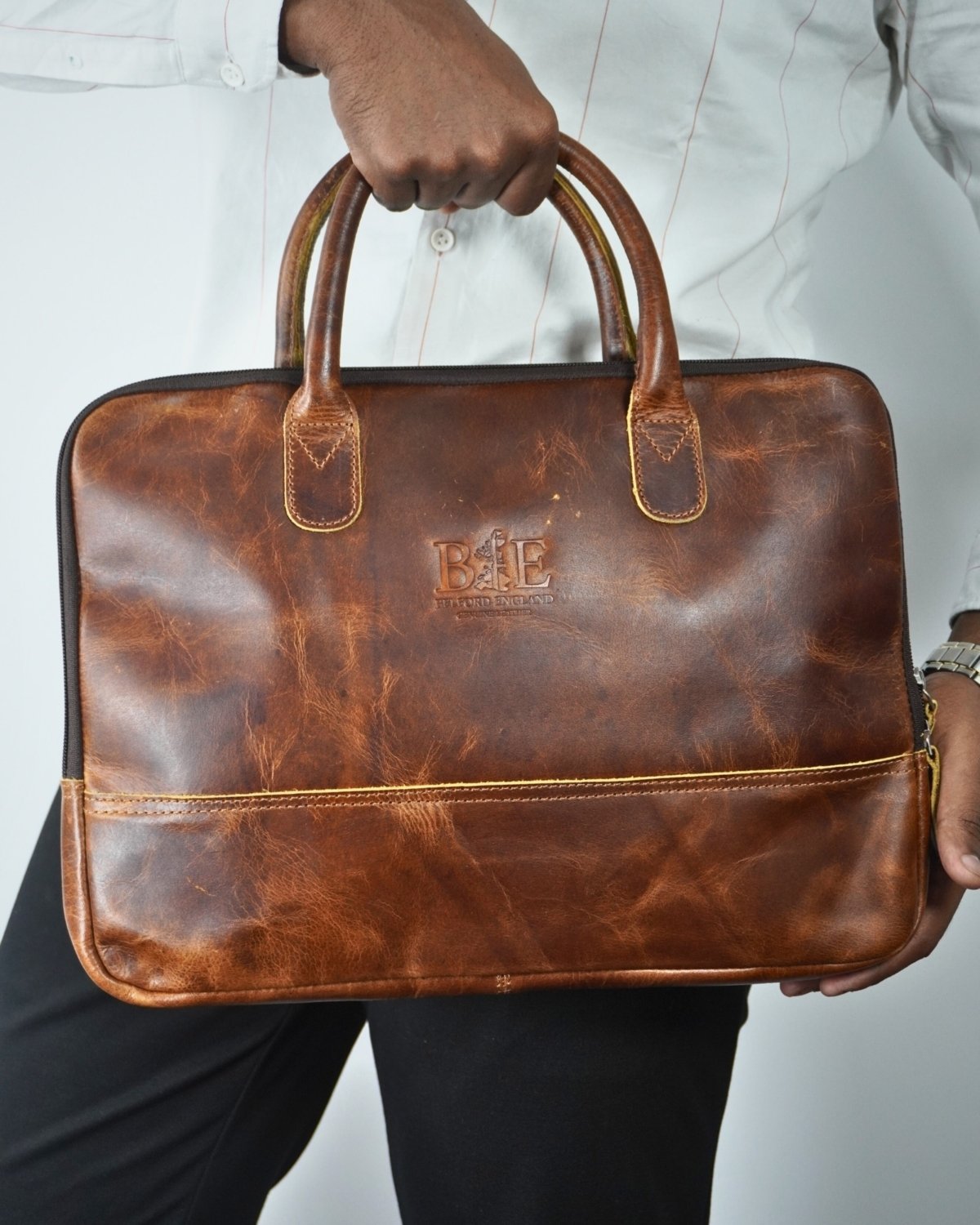 Executive Sleek Series - Men's Original Leather Laptop Bag (Tan)