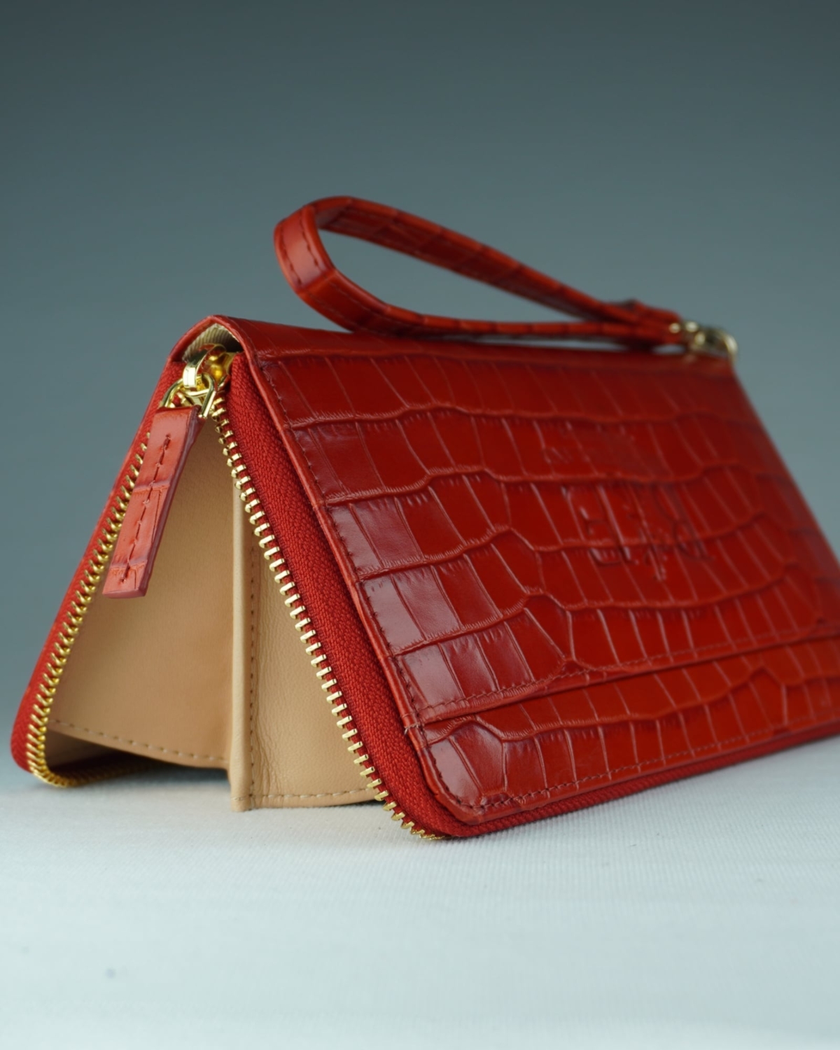 Lyra - Women’s Original Leather Wallet Lyra - Women’s Original Leather Wallet