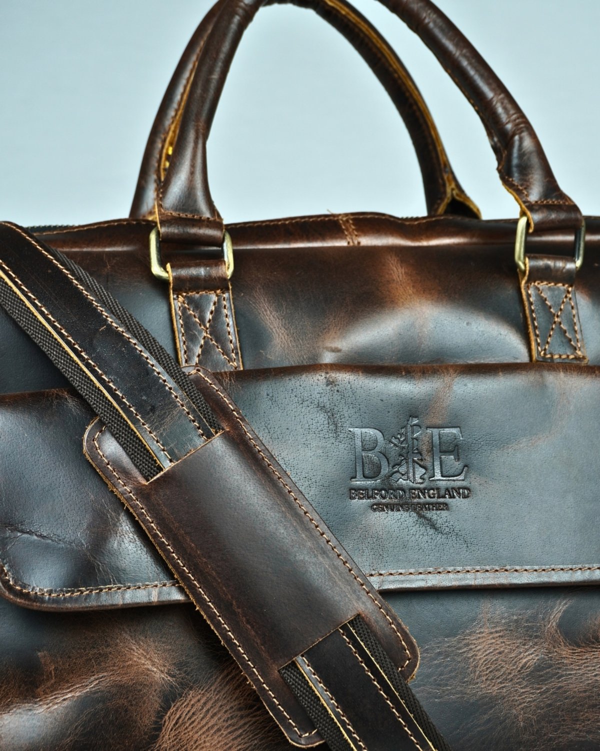 Executive Men's Original Leather Laptop Bag (Vintage Brown)