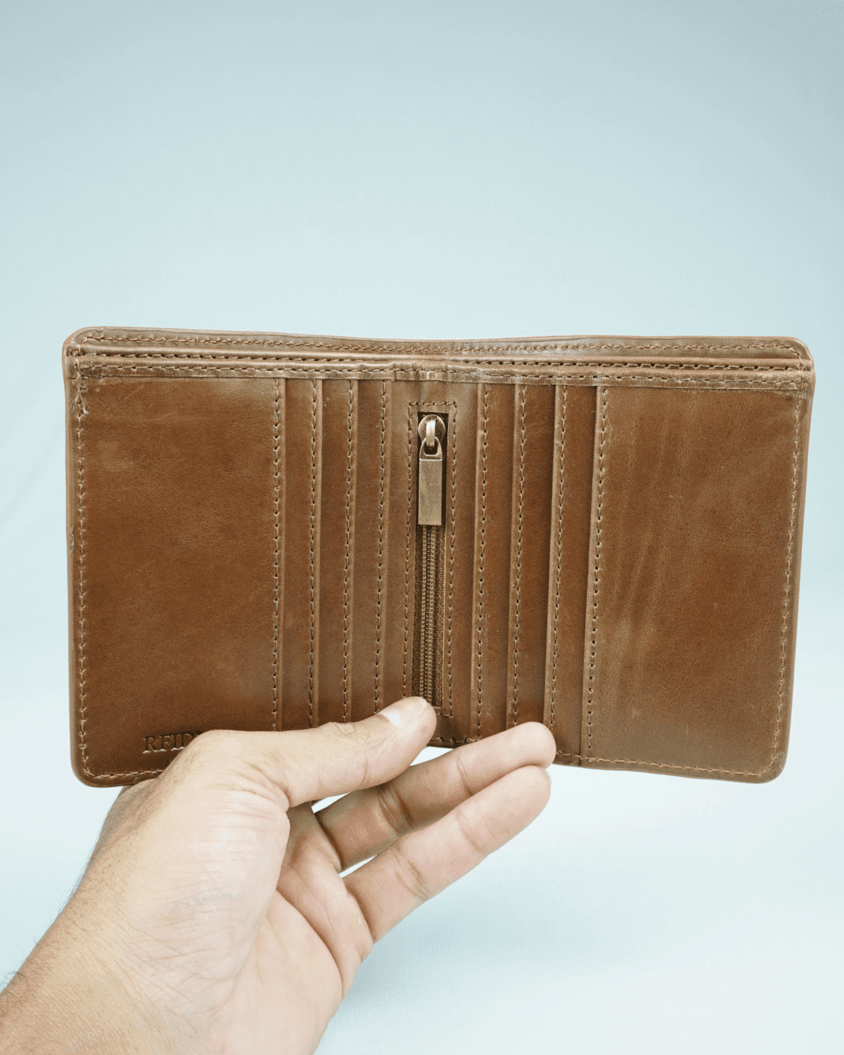 Aubrey - Men’s Original Leather Wallet (Luxury Brown) Aubrey - Men’s Original Leather Wallet (Luxury Brown)