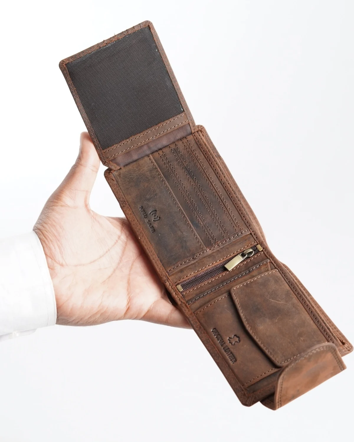 Derby - Men’s Original Leather Wallet (Rugged Series) Derby - Men’s Original Leather Wallet (Rugged Series)