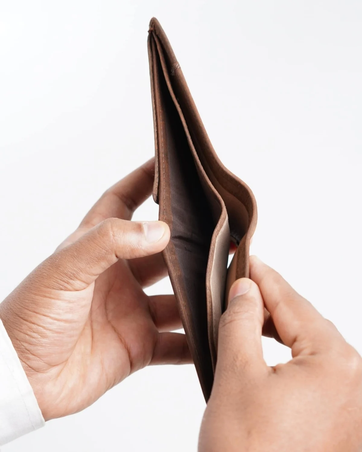 Derby - Men’s Original Leather Wallet (Rugged Series) Derby - Men’s Original Leather Wallet (Rugged Series)