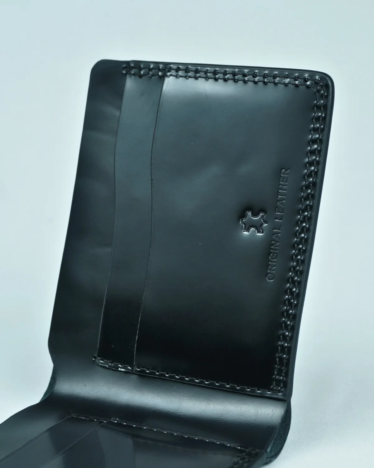 Berlin - Men’s Original Leather Sleek Wallet (Jet Black) Berlin - Men’s Original Leather Sleek Wallet (Jet Black)