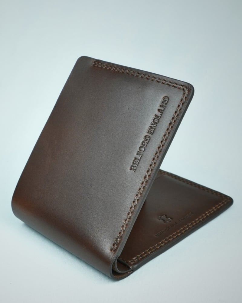 Berlin - Men’s Original Leather Sleek Wallet (Lux Brown)