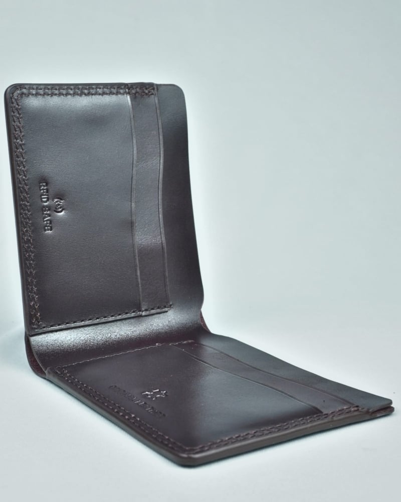 Berlin - Men’s Original Leather Sleek Wallet (Lux Cherry)