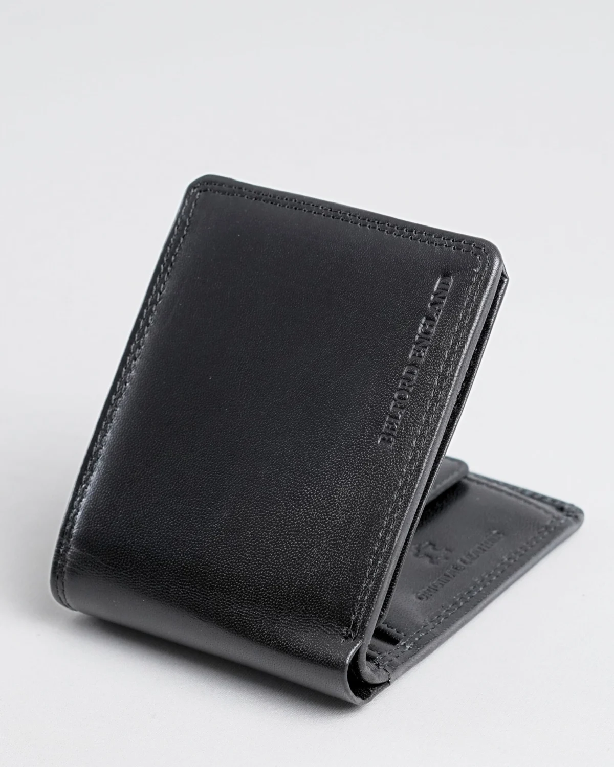 Cambridge - Men’s Original Leather Wallet (Jet Black) Cambridge - Men’s Original Leather Wallet (Jet Black)