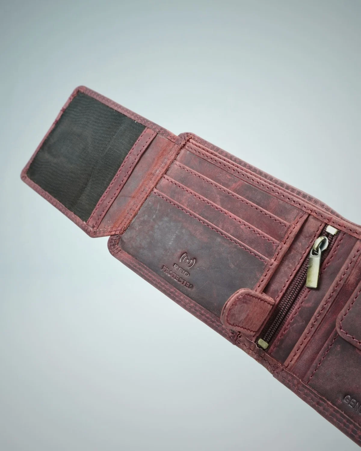 Cambridge Men’s Original Leather Wallet (Rugged Cherry) Cambridge Men’s Original Leather Wallet (Rugged Cherry)