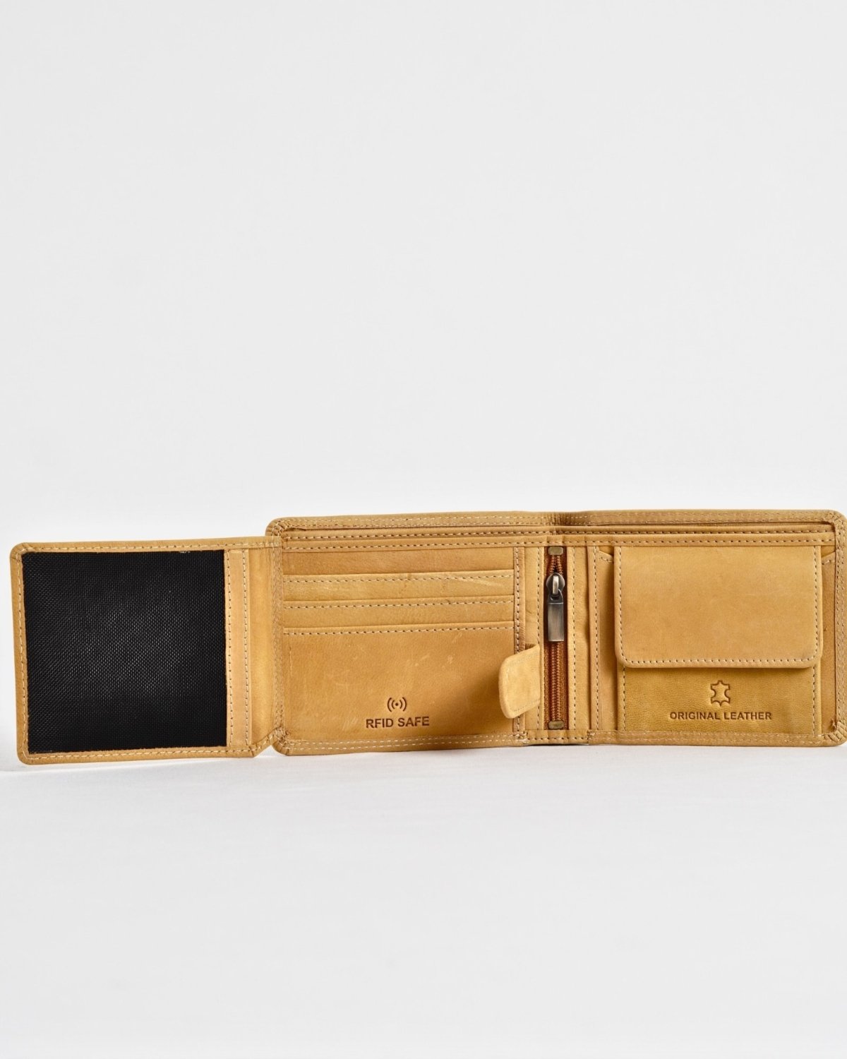 Cambridge Men’s Original Leather Wallet (Rugged Tan) Cambridge Men’s Original Leather Wallet (Rugged Tan)