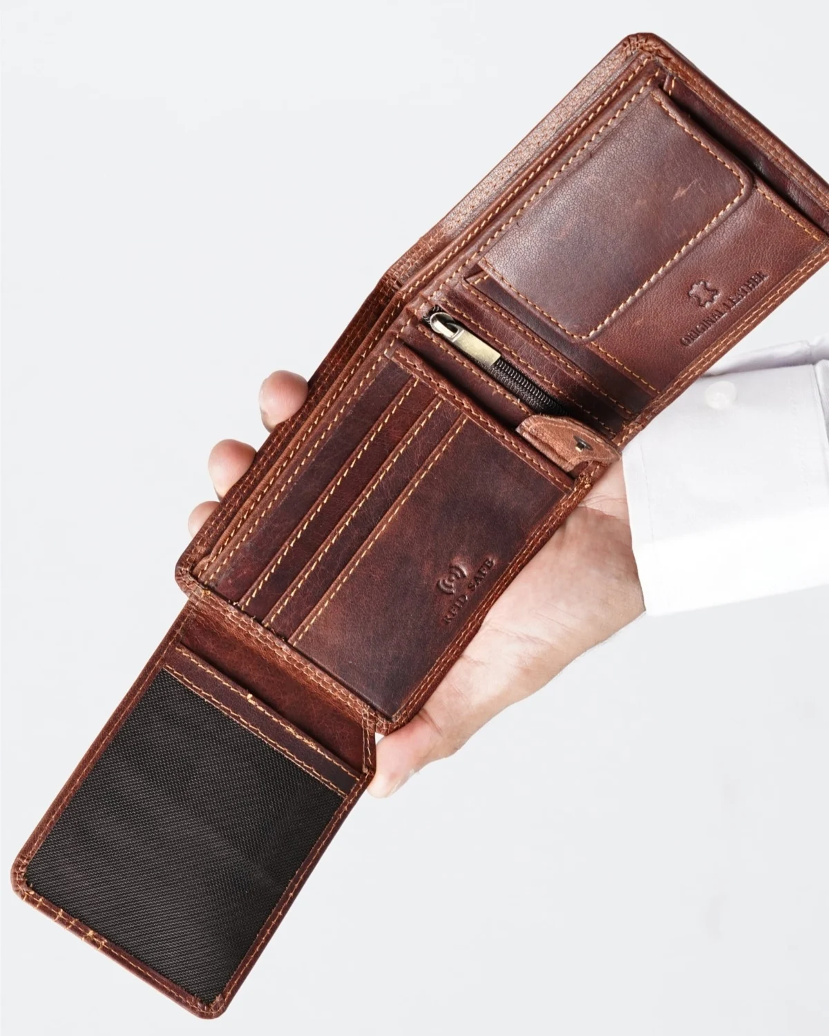 Cambridge - Men’s Original Leather Wallet (Vintage Brown) Cambridge - Men’s Original Leather Wallet (Vintage Brown)