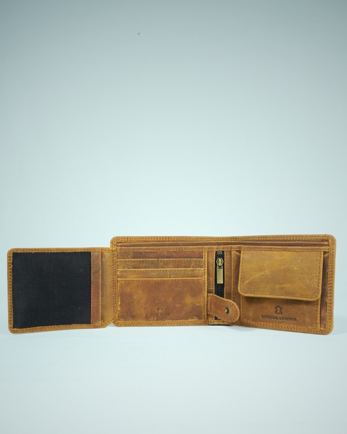 Cambridge - Men’s Original Leather Wallet (Vintage Rustic Tan) Cambridge - Men’s Original Leather Wallet (Vintage Rustic Tan)