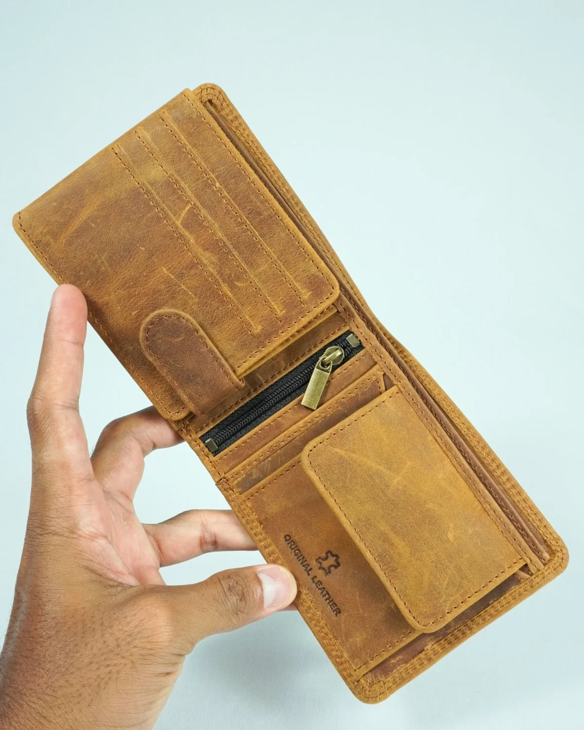 Cambridge - Men’s Original Leather Wallet (Vintage Rustic Tan) Cambridge - Men’s Original Leather Wallet (Vintage Rustic Tan)