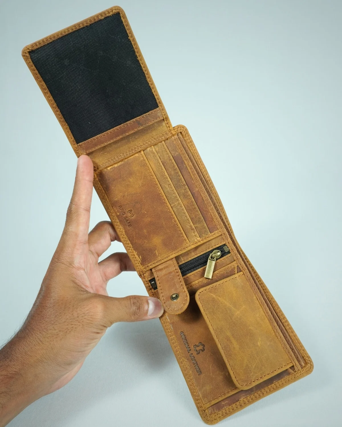 Cambridge - Men’s Original Leather Wallet (Vintage Rustic Tan) Cambridge - Men’s Original Leather Wallet (Vintage Rustic Tan)