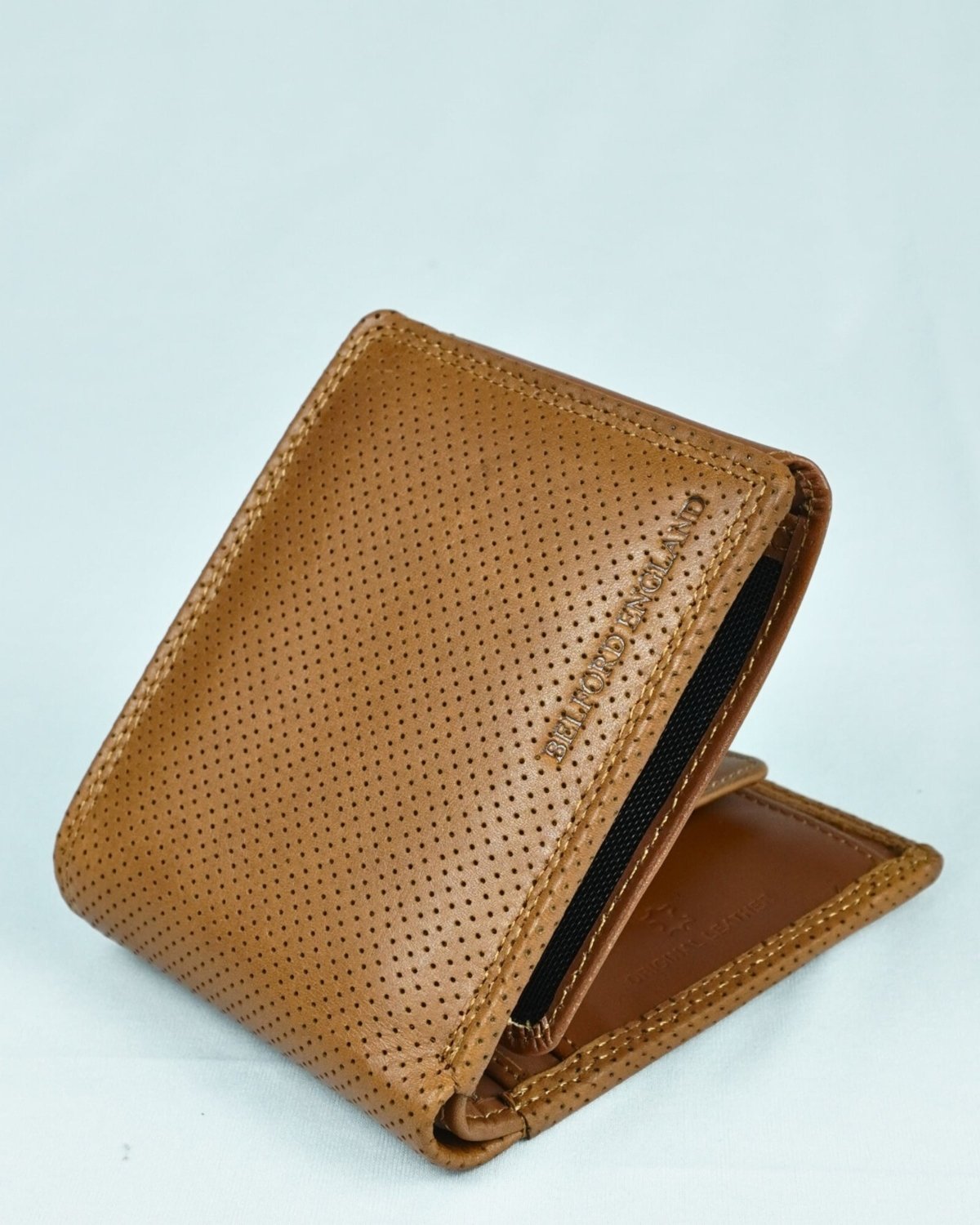 Cambridge Men’s Original Soft Leather Wallet (Premium Brown)