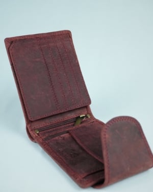 Derby - Men’s Original Leather Wallet (Rugged Cherry)