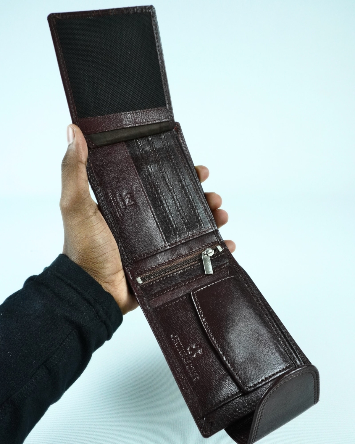 Derby - Men’s Original Leather Wallet (Cherry) Derby - Men’s Original Leather Wallet (Cherry)