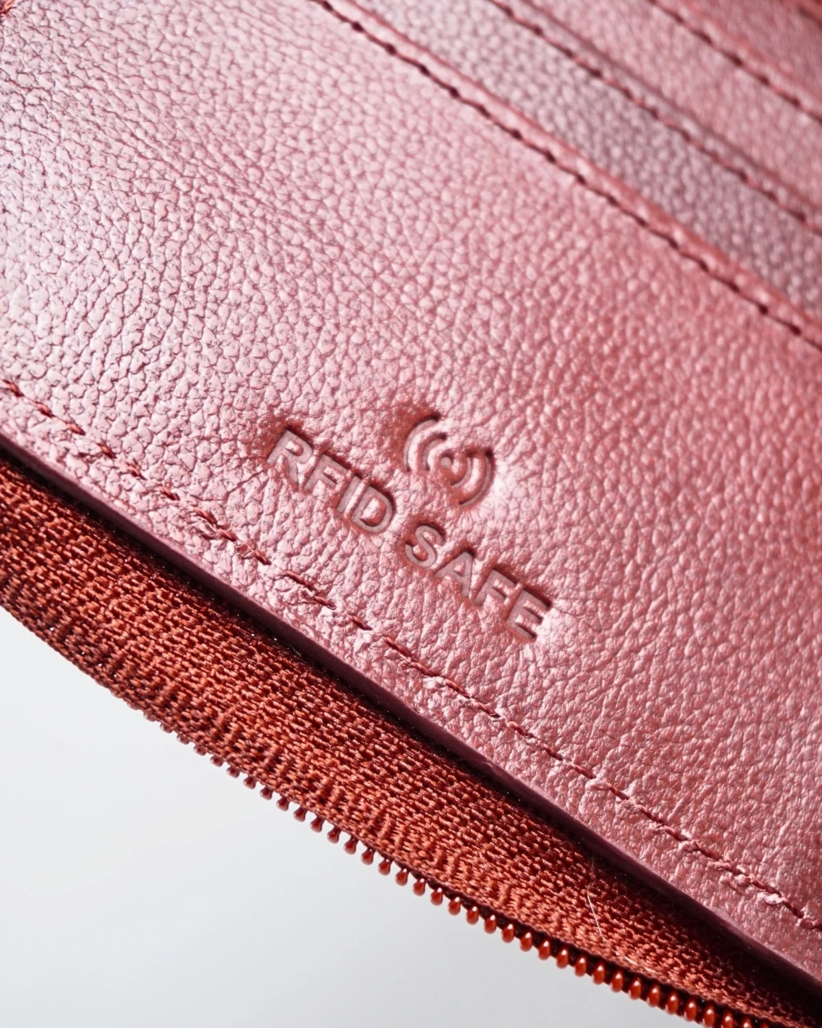 Harry - Original Leather Wallet (Zip Around Wallet) Harry - Original Leather Wallet (Zip Around Wallet)