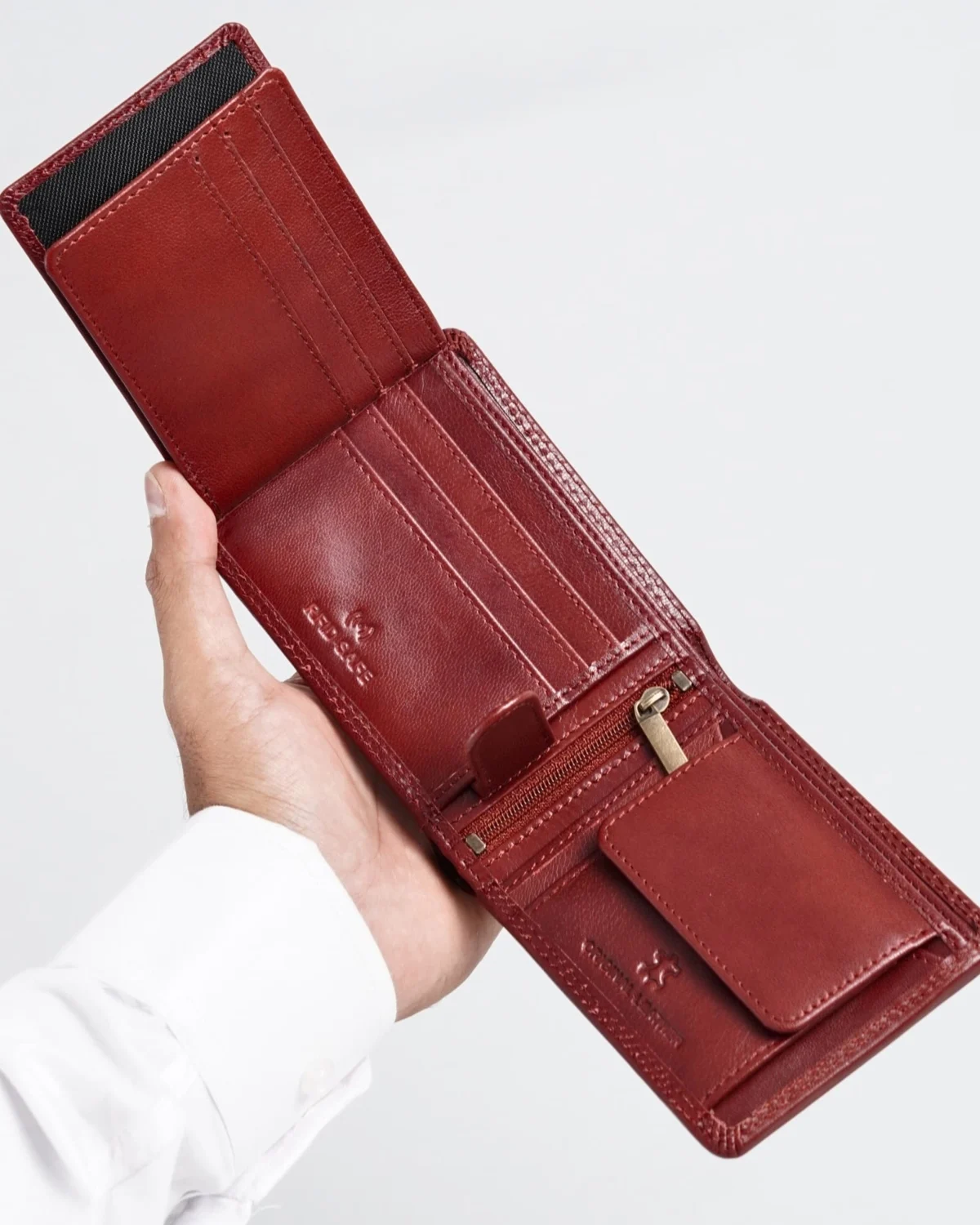 Harvard Men’s Original Leather Wallet (Brown & Cherry Blend) Harvard Men’s Original Leather Wallet (Brown & Cherry Blend)