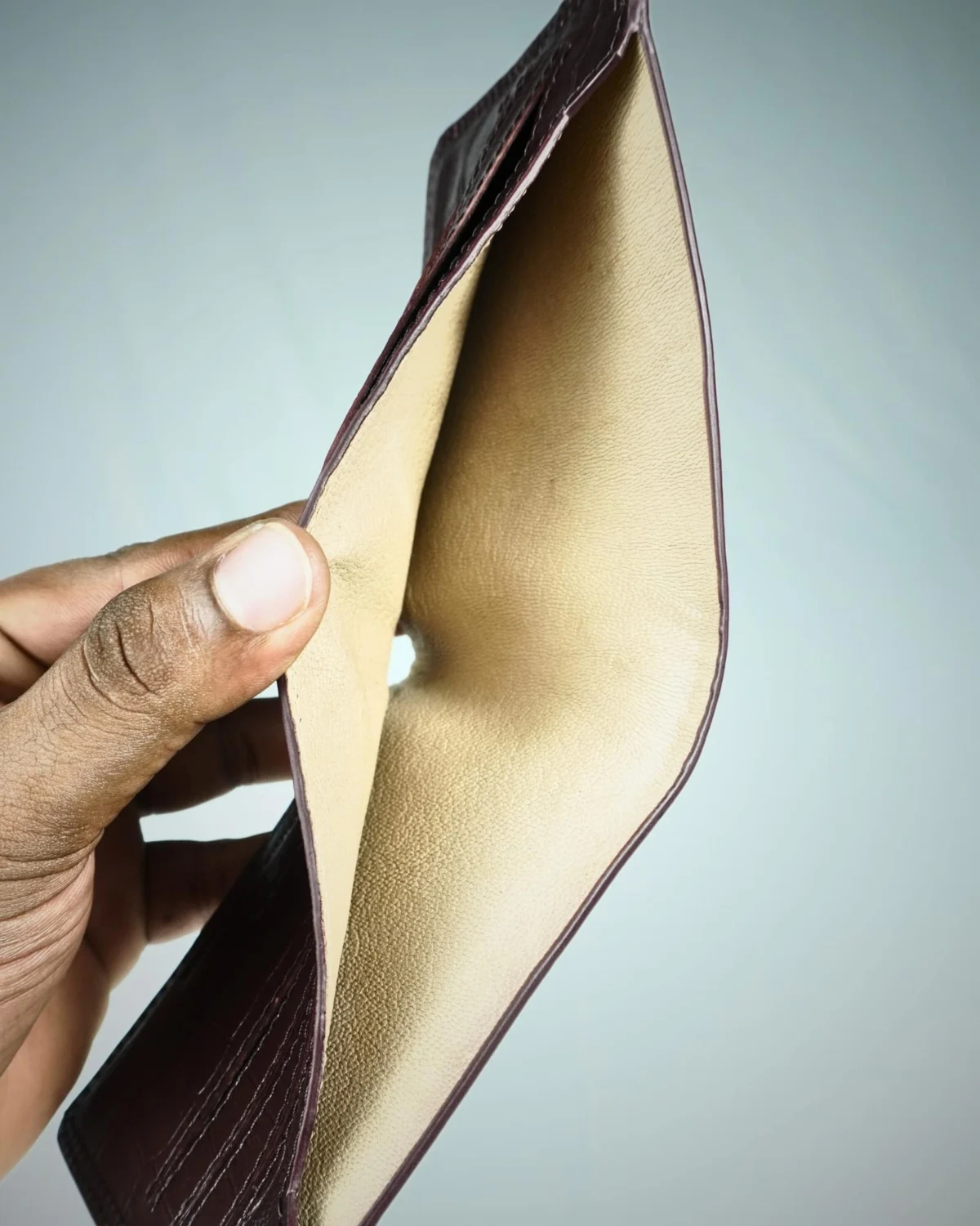 Heritage - Men’s Original Leather Wallet (Croco Cherry) Heritage - Men’s Original Leather Wallet (Croco Cherry)