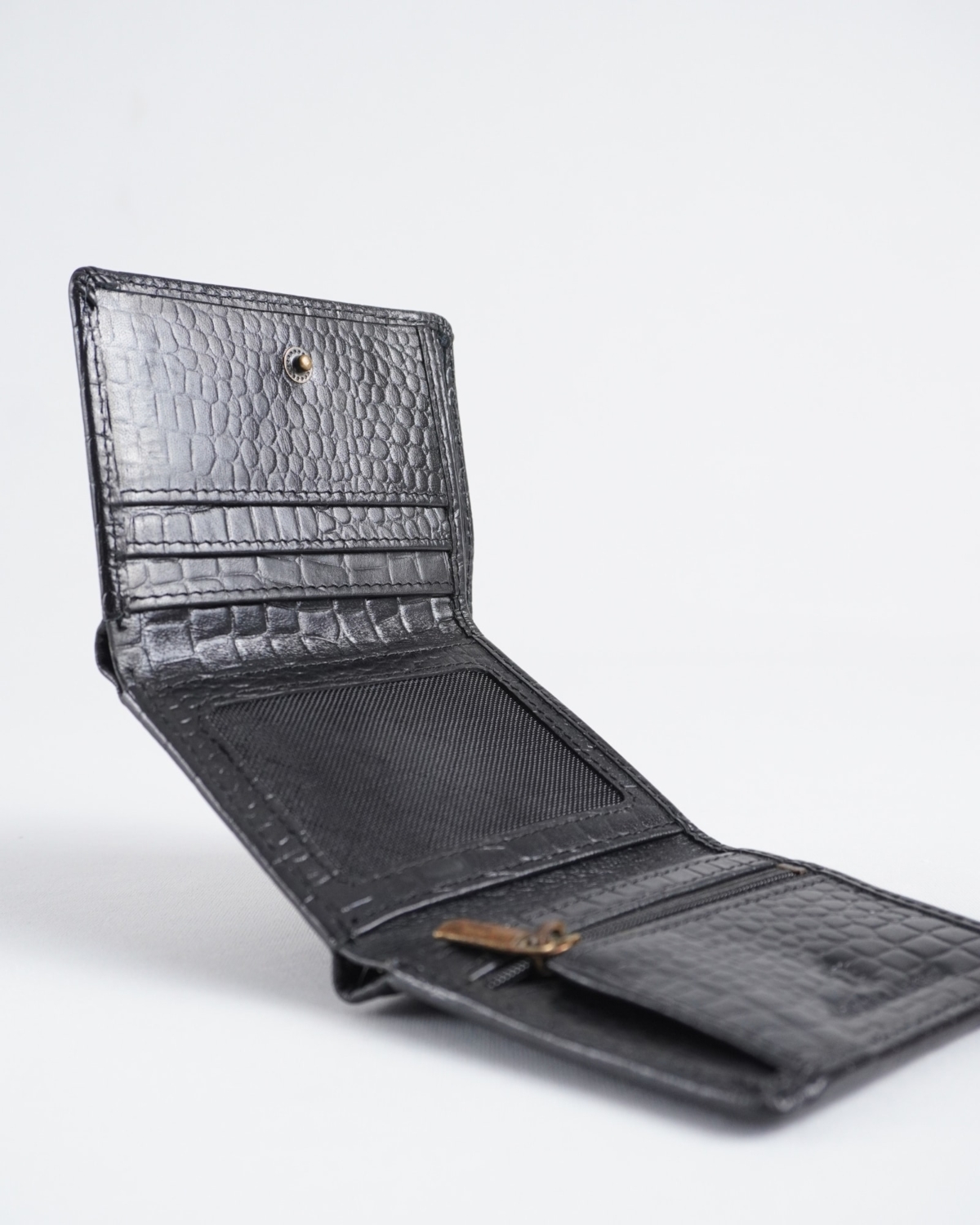 Dublin - Men’s Original Leather Trifold Wallet (Croco Black) Dublin - Men’s Original Leather Trifold Wallet (Croco Black)
