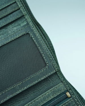 Dublin - Men’s Original Leather Trifold Wallet (Rugged Green)