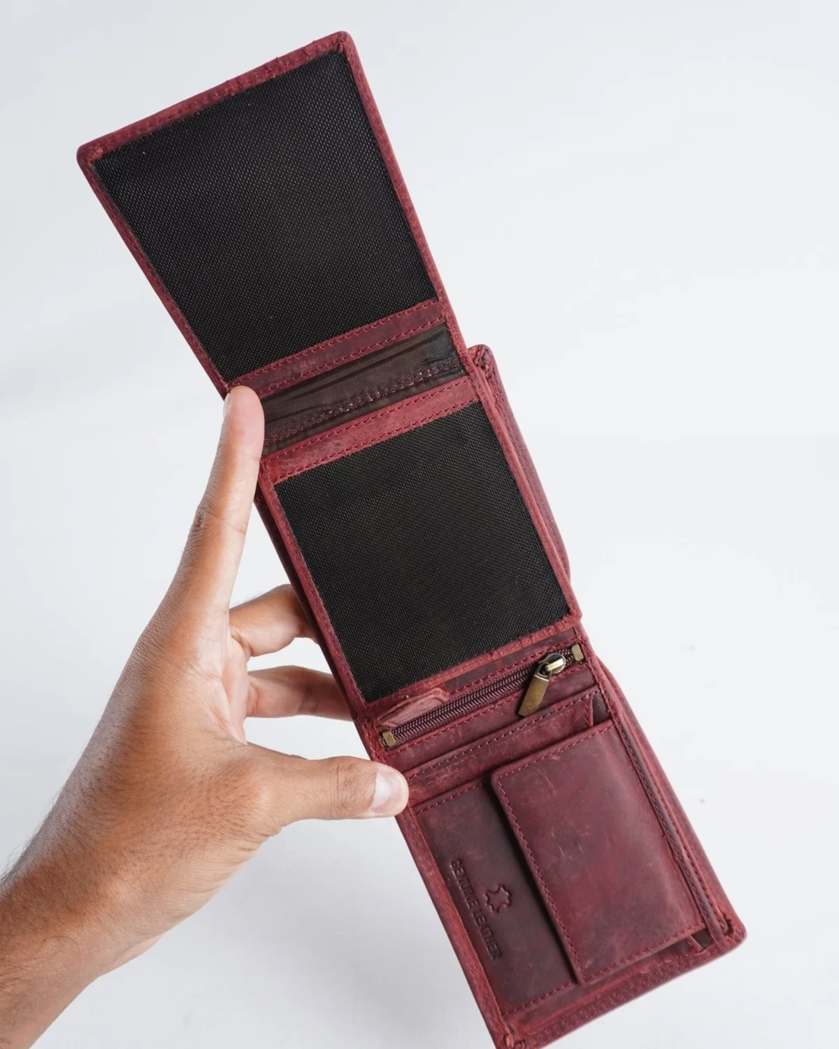 Harvard Men’s Original Soft Leather Wallet (Rugged Cherry) Harvard Men’s Original Soft Leather Wallet (Rugged Cherry)