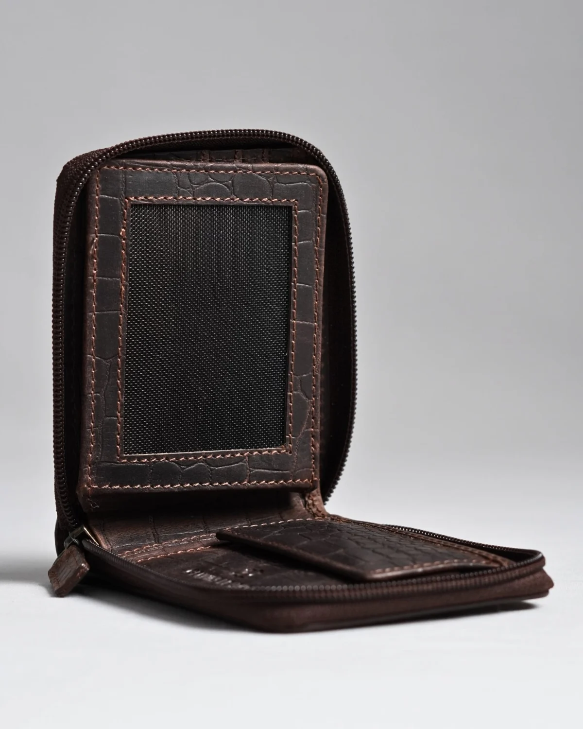 Tokyo Men’s Original Leather Wallet (Croco Vintage Brown) Tokyo Men’s Original Leather Wallet (Croco Vintage Brown)