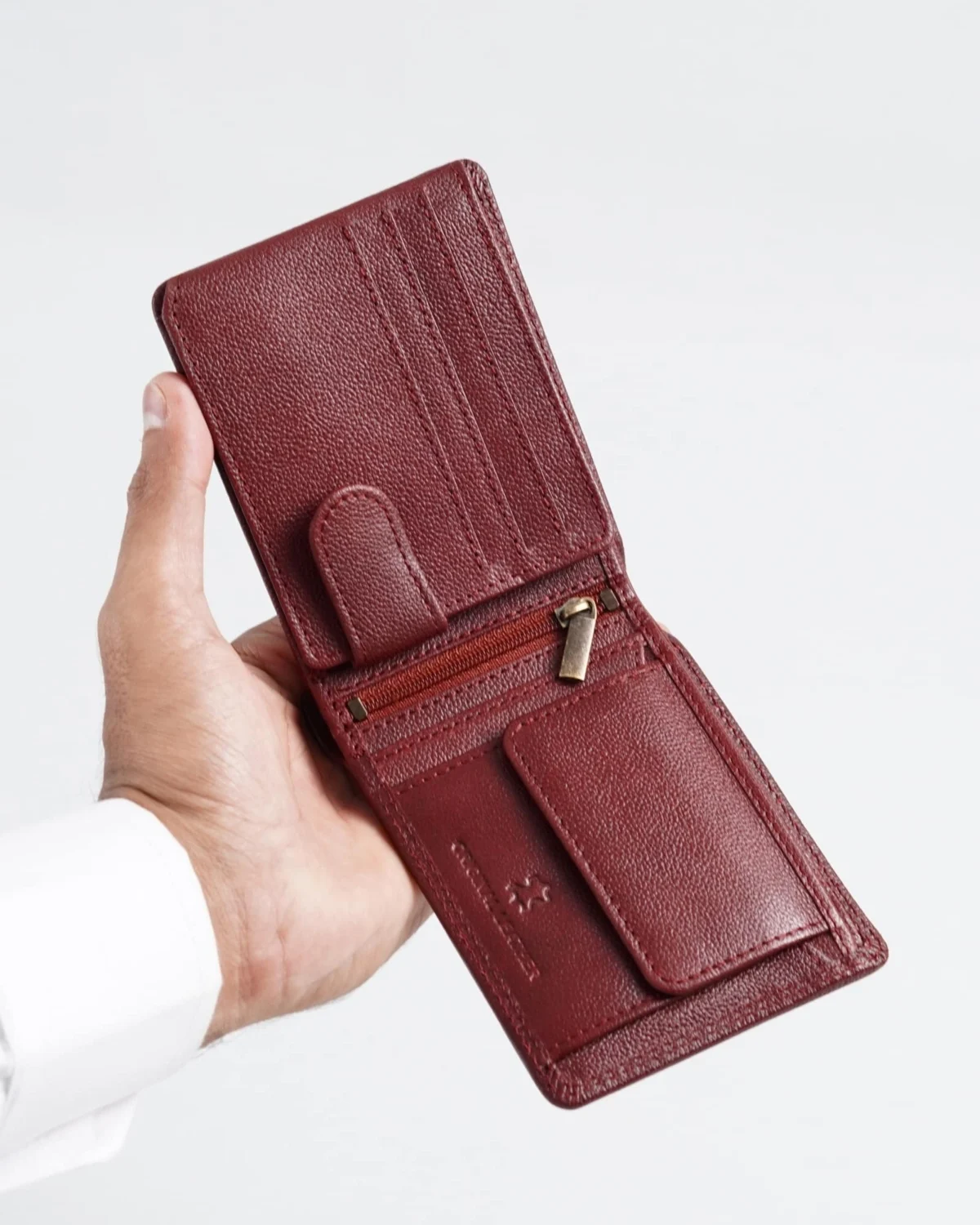 Cambridge Men’s Original Leather Wallet (Brown & Cherry Blend) Cambridge Men’s Original Leather Wallet (Brown & Cherry Blend)