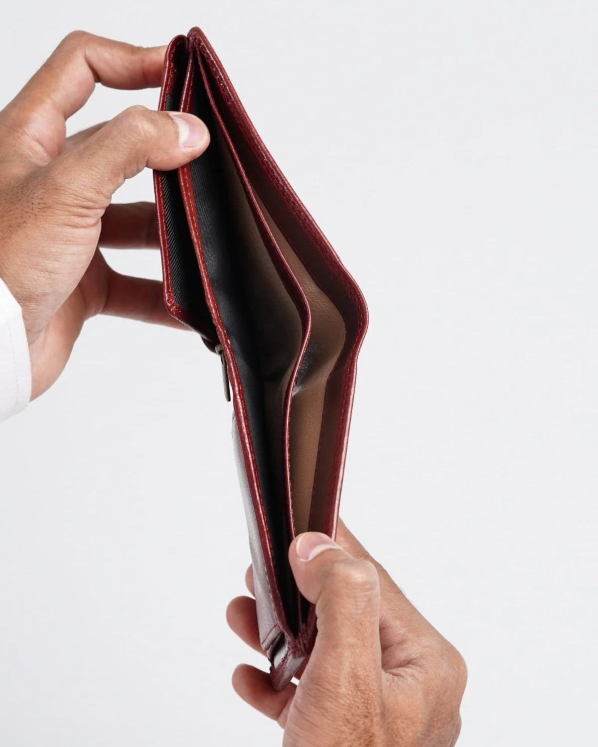 Cambridge Men’s Original Leather Wallet (Luxury Brown & Cherry Blend) Cambridge Men’s Original Leather Wallet (Saffiano)