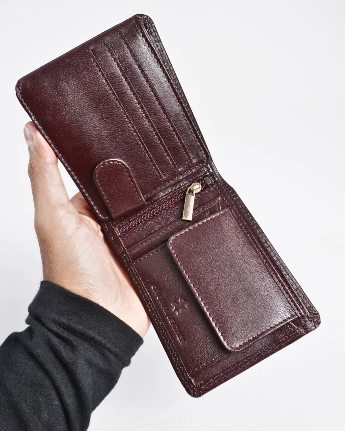 Cambridge Men’s Original Leather Wallet (Luxury Cherry) Cambridge Men’s Original Leather Wallet (Luxury Cherry)