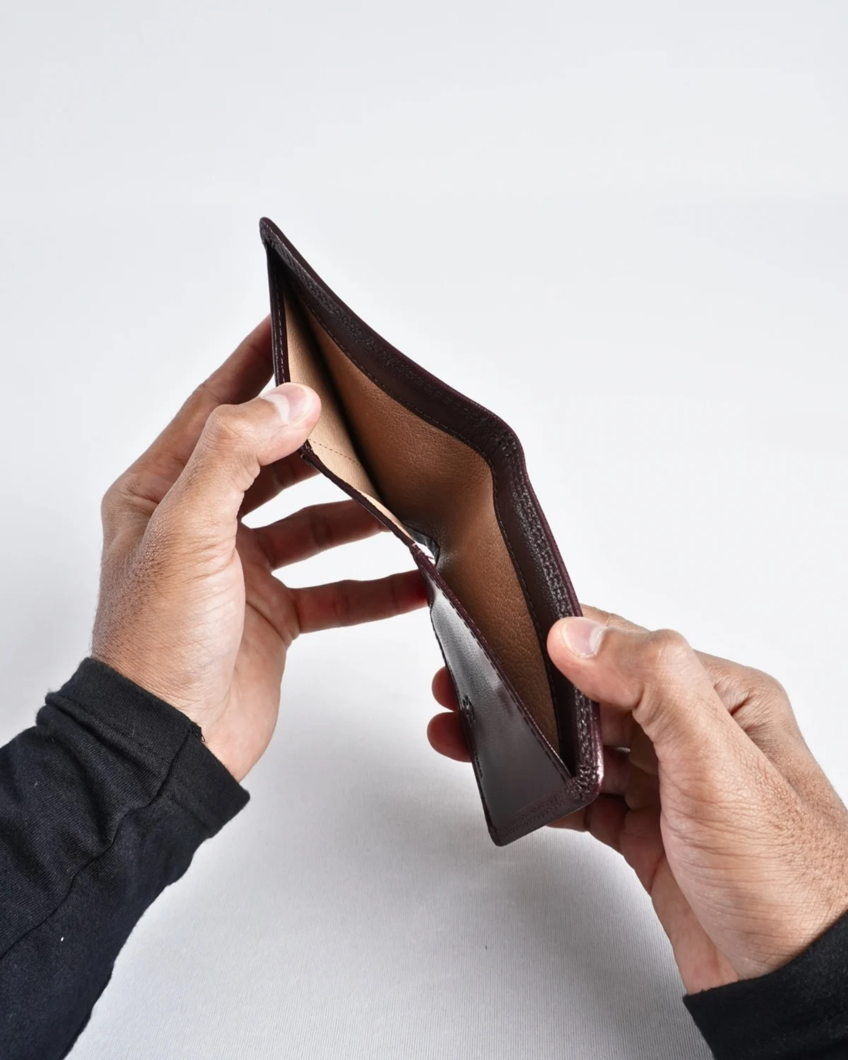 Conway - Men’s Original Leather Sleek Wallet (Cherry) Conway - Men’s Original Leather Sleek Wallet (Cherry)