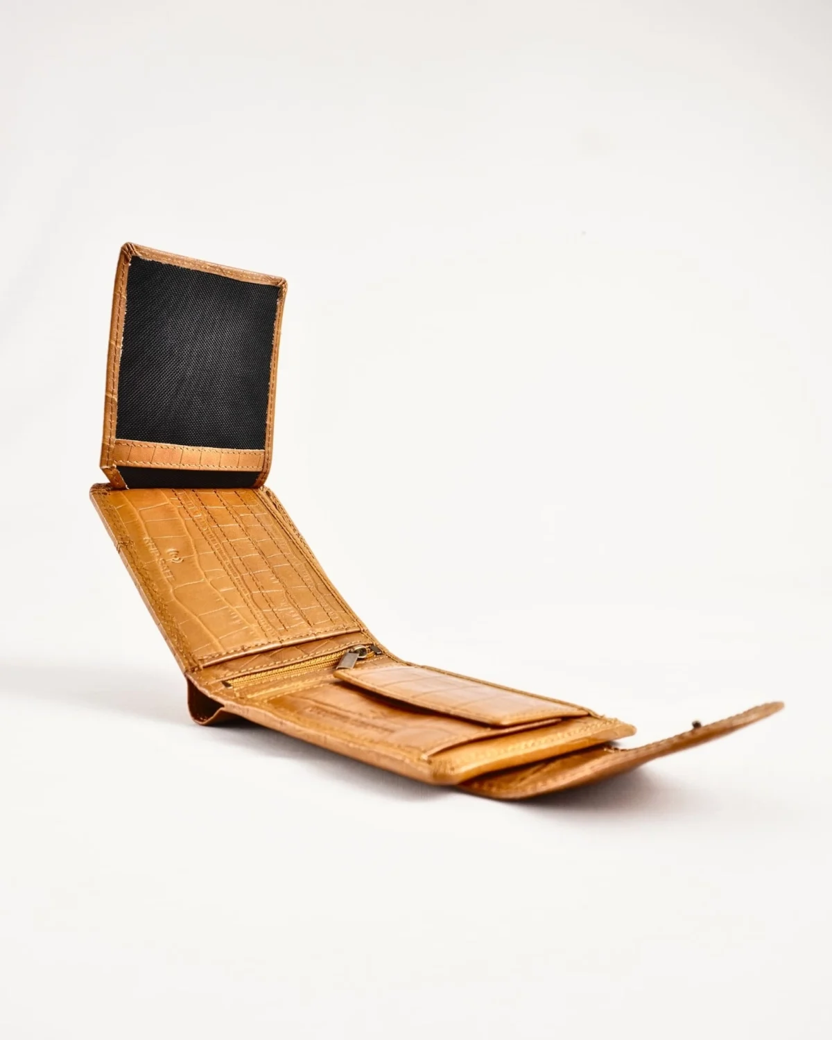 Derby - Men’s Original Leather Wallet (Almond Croco Brown ) Derby - Men’s Original Leather Wallet (Almond Croco Brown )