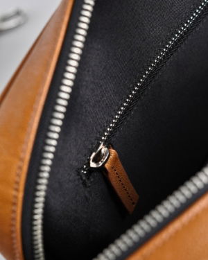 Executive Men's Original Leather Briefcase (Rich Tan)