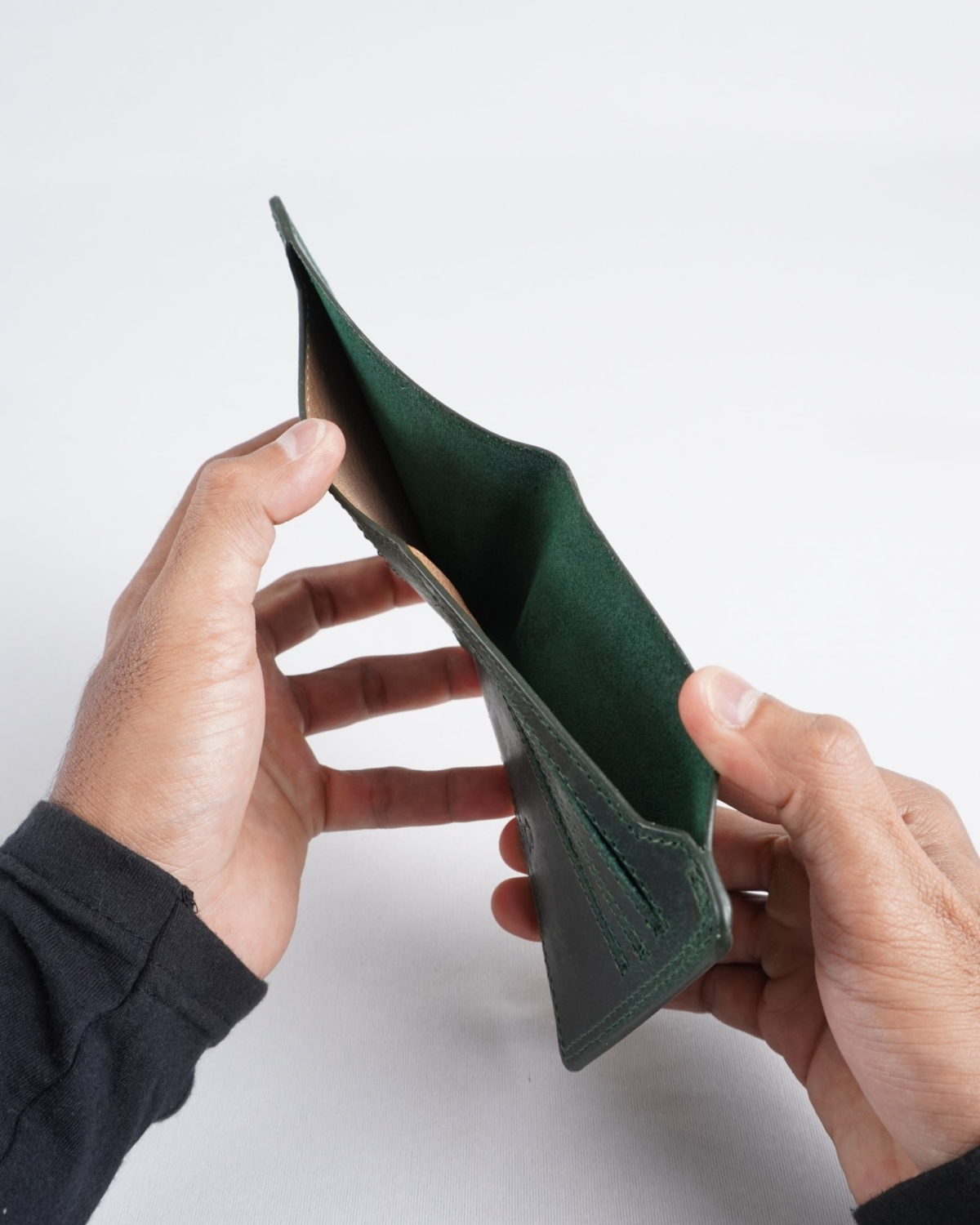 Heritage - Men’s Original Leather Wallet (Rugged Green) Heritage - Men’s Original Leather Wallet (Rugged Green)