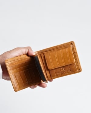 Hudson Men’s Original Leather Wallet (Almond Croco Brown)