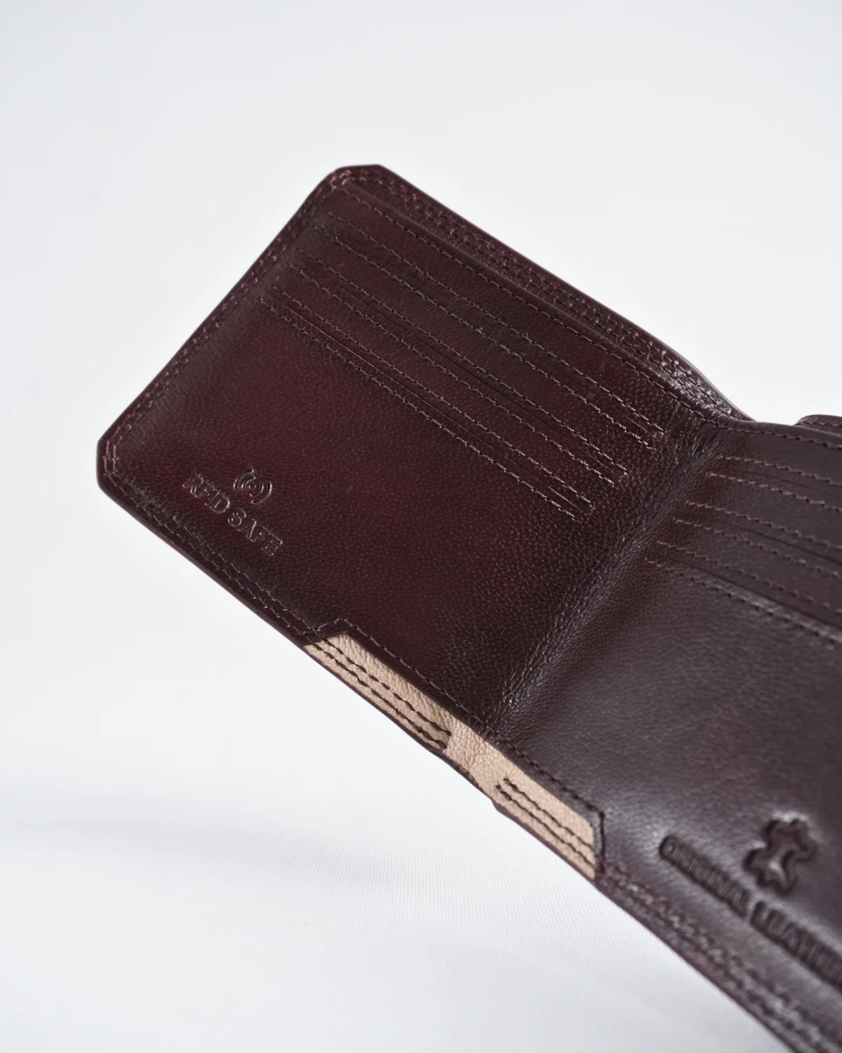 LiverPool - Sleek Men’s Original Leather Wallet (Cherry) LiverPool - Sleek Men’s Original Leather Wallet (Cherry)