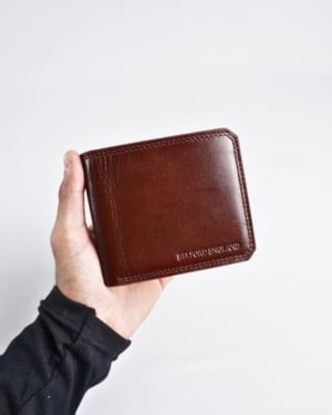 Liverpool - Sleek Men's Original Leather Wallet - (Rich Brown)