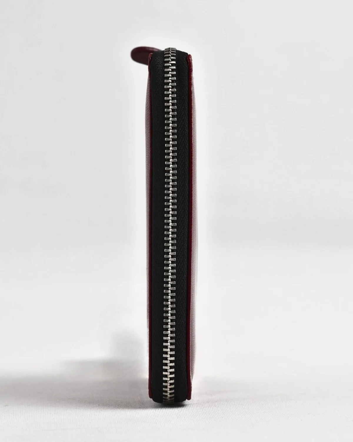 Oliver - Original Leather Sleek Passport Holder (Brown and Cherry Blend) Oliver - Original Leather Sleek Passport Holder (Brown and Cherry Blend)