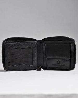 Tokyo Men’s Original Leather Zipper Wallet - (Jet Black)