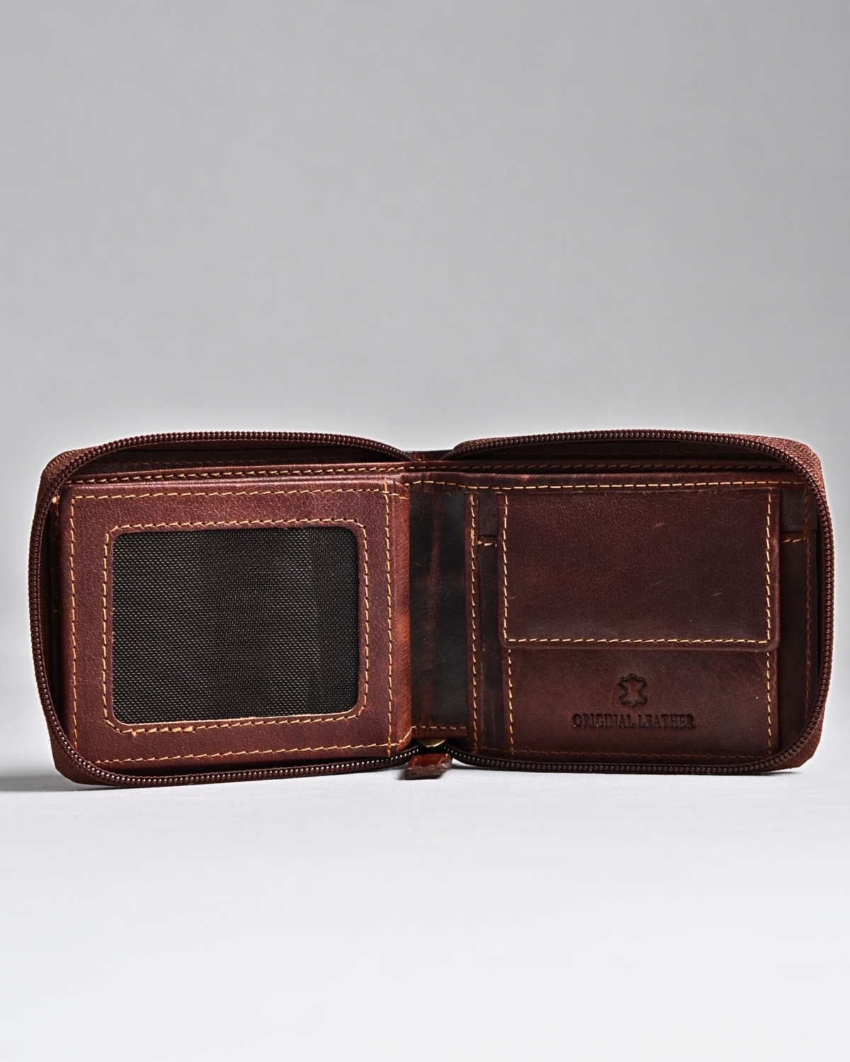 Tokyo Men’s Original Leather Zipper Wallet (Vintage Brown) Tokyo Men’s Original Leather Zipper Wallet (Vintage Brown)