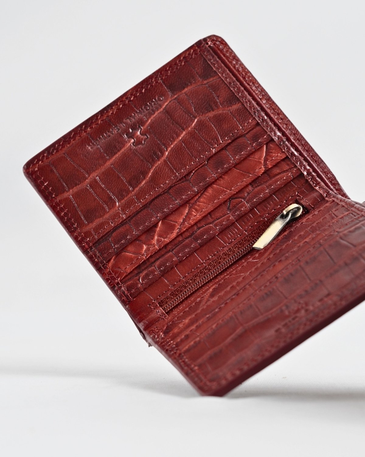 Aubrey - Men’s Original Leather Wallet (Croco Brown & Cherry Blend)