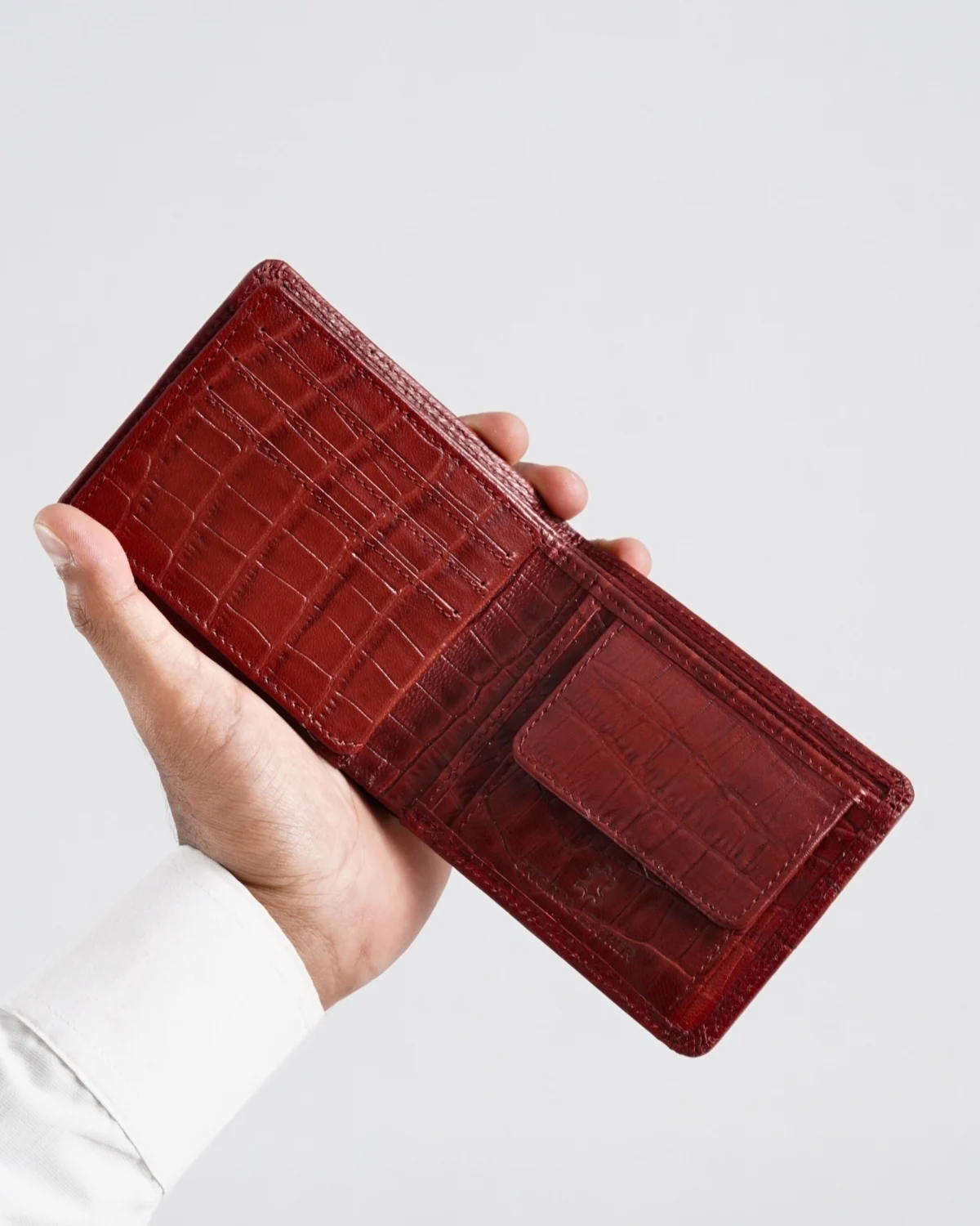 Hudson Men’s Original Leather Wallet (Croco Brown & Cherry Blend) Hudson Men’s Original Leather Wallet (Croco Brown & Cherry Blend)