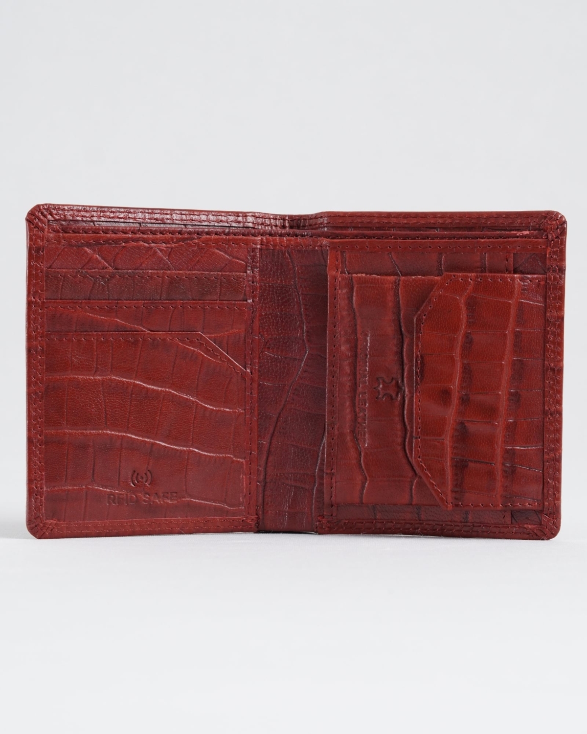 Hyde Men’s Original Leather Wallet (Croco Brown & Cherry Blend) Hyde Men’s Original Leather Wallet (Croco Brown & Cherry Blend)