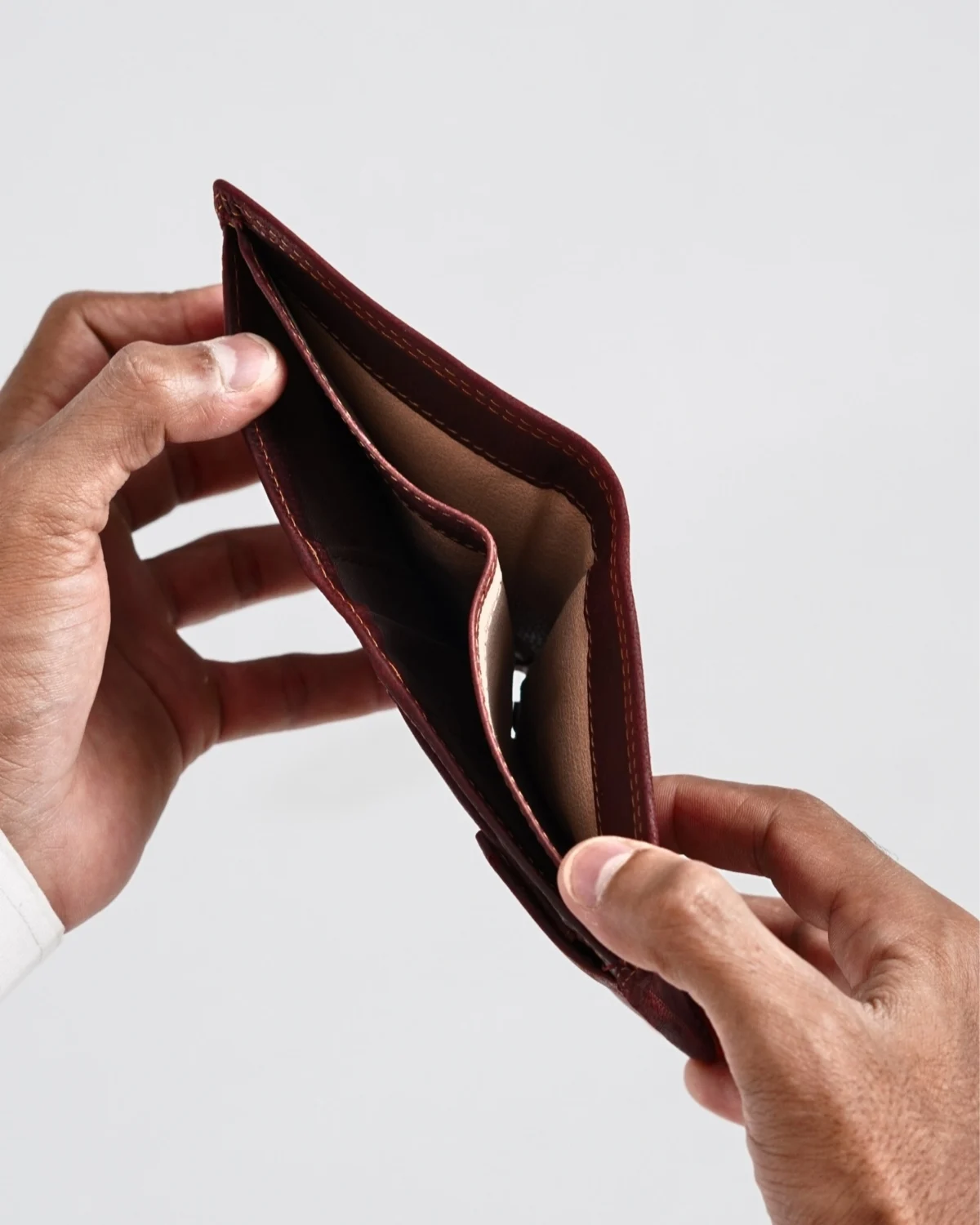 Hyde Men’s Original Leather Wallet (Vintage Brown) Hyde Men’s Original Leather Wallet (Vintage Brown)