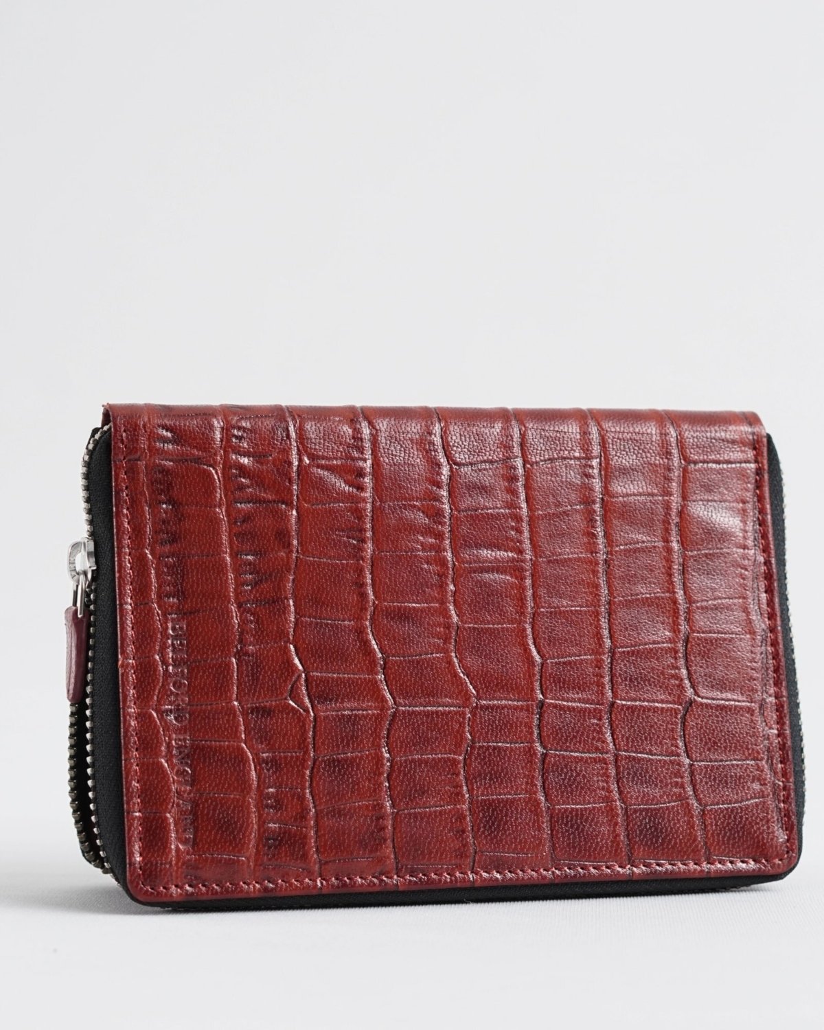 Oliver - Original Leather Sleek Passport Holder (Croco Brown and Cherry Blend)