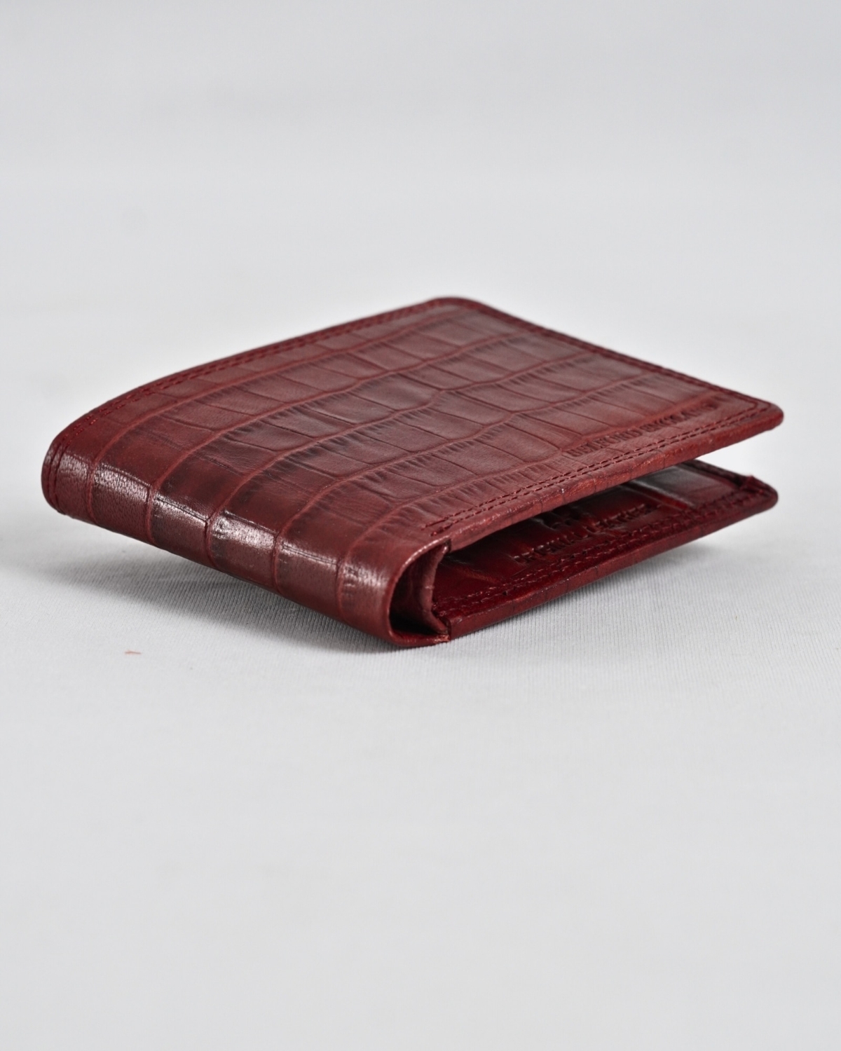 Real Madrid - Men’s Original Sleek Leather Wallet (Croco Brown and Cherry Blend) Real Madrid - Men’s Original Sleek Leather Wallet (Croco Brown and Cherry Blend)