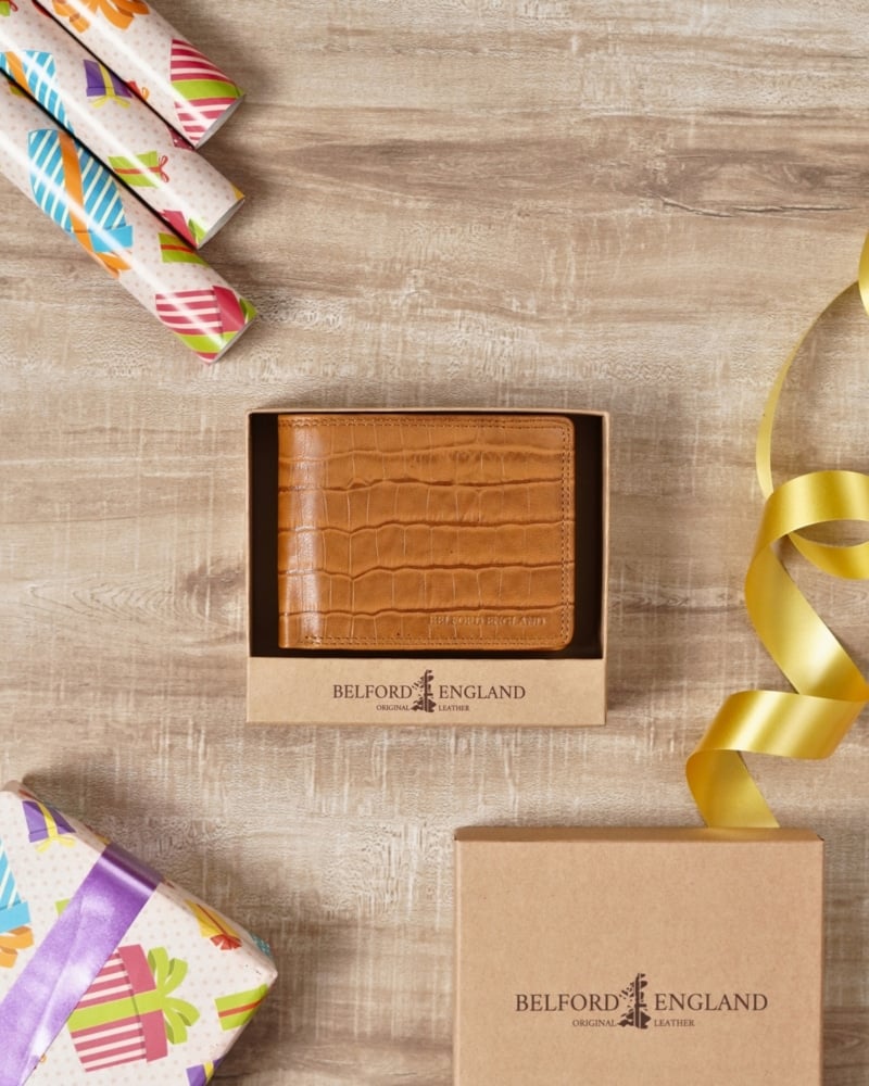 Gift For Men: Men's Personalized   Leather Wallet | Luxury Gift for Him (Birthday, Anniversary & Marriage)