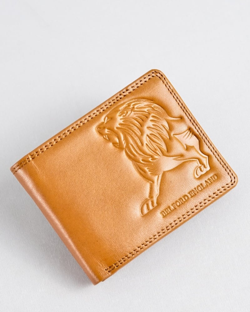 Cambridge - Men’s Original Leather Wallet - Lion (Almond Brown)
