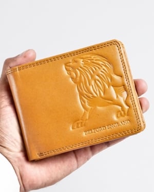 Cambridge - Men’s Original Leather Wallet - Lion (Almond Brown)