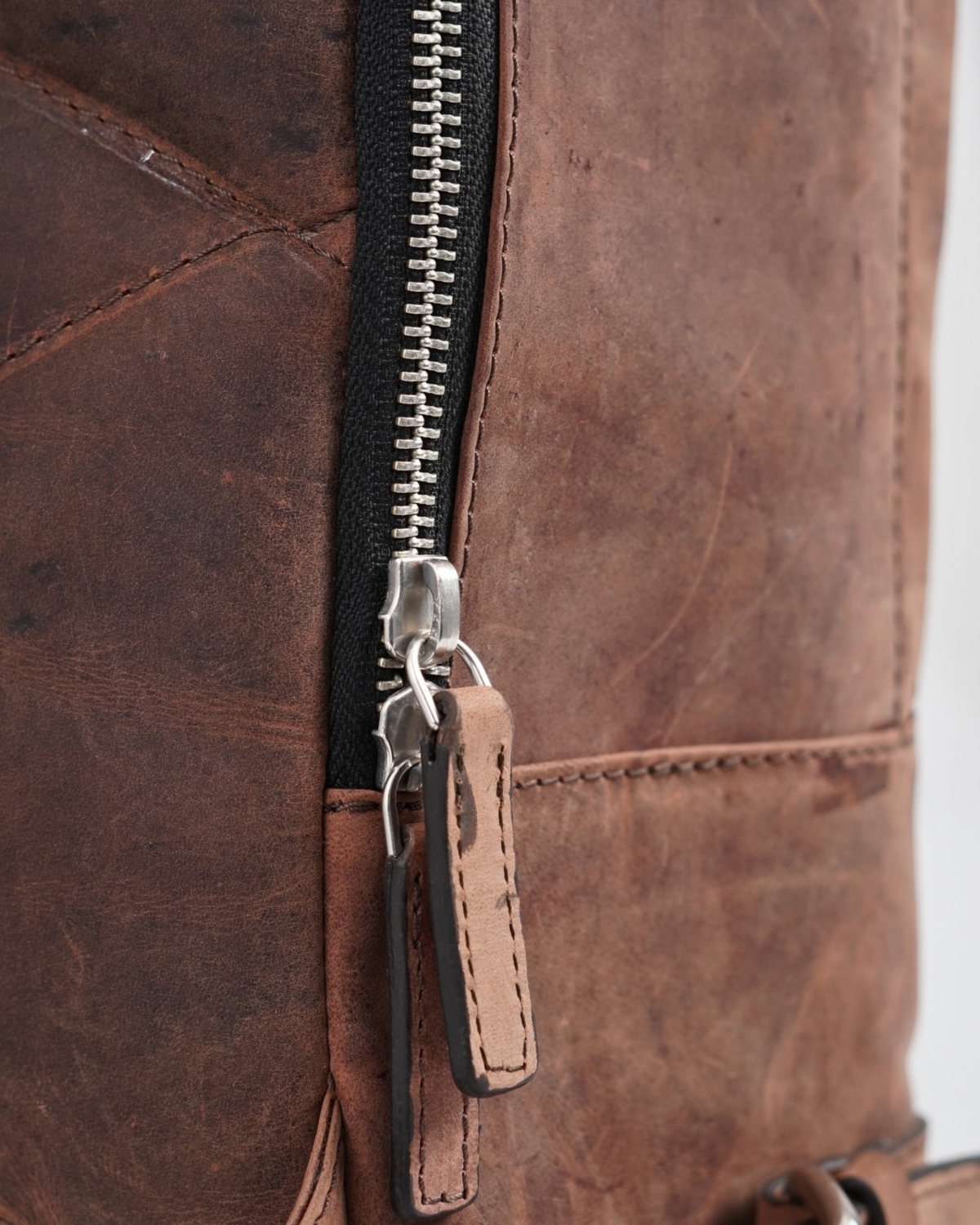 The Everyday Transit - Men's Original Leather BackPack (Rugged Brown) The Everyday Transit - Men's Original Leather BackPack (Rugged Brown)