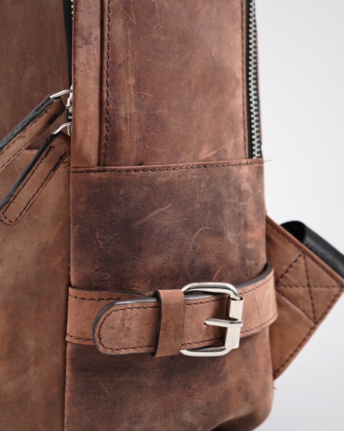 The Everyday Transit - Men's Original Leather BackPack (Rugged Brown) The Everyday Transit - Men's Original Leather BackPack (Rugged Brown)